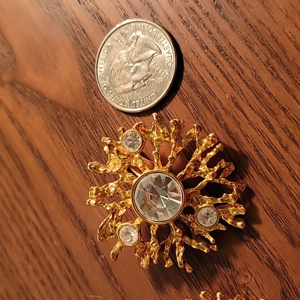 Vtg Kenneth Jay Lane For Avon Clip On Earrings - image 7